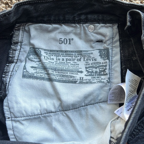 LEVIS ORIGINAL 501 HIGH RISE SHORTS - Picture 6 of 6